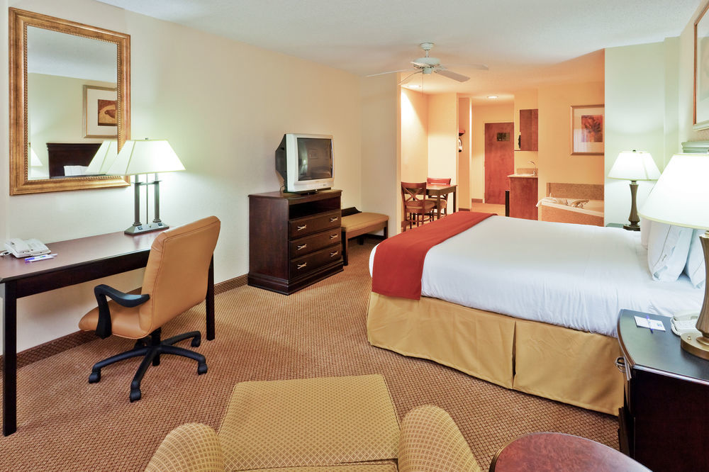 Best Western Plus Philadelphia-Choctaw Hotel And Suites Exterior photo